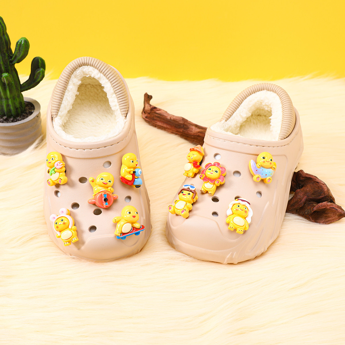 奶龙儿童棉拖鞋秋冬新款幼儿园男童防滑防撞棉鞋男童外穿轻盈保暖