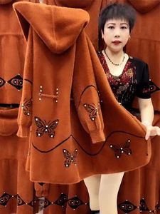 水貂绒女士妈妈装秋冬新款中长款加厚中老年开衫针织连帽外套大衣