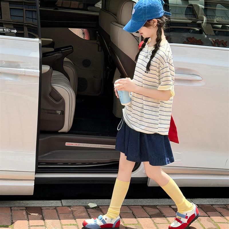 女童夏季条纹T恤新款洋派2026小女孩半袖上衣9-11岁学生夏天衣服