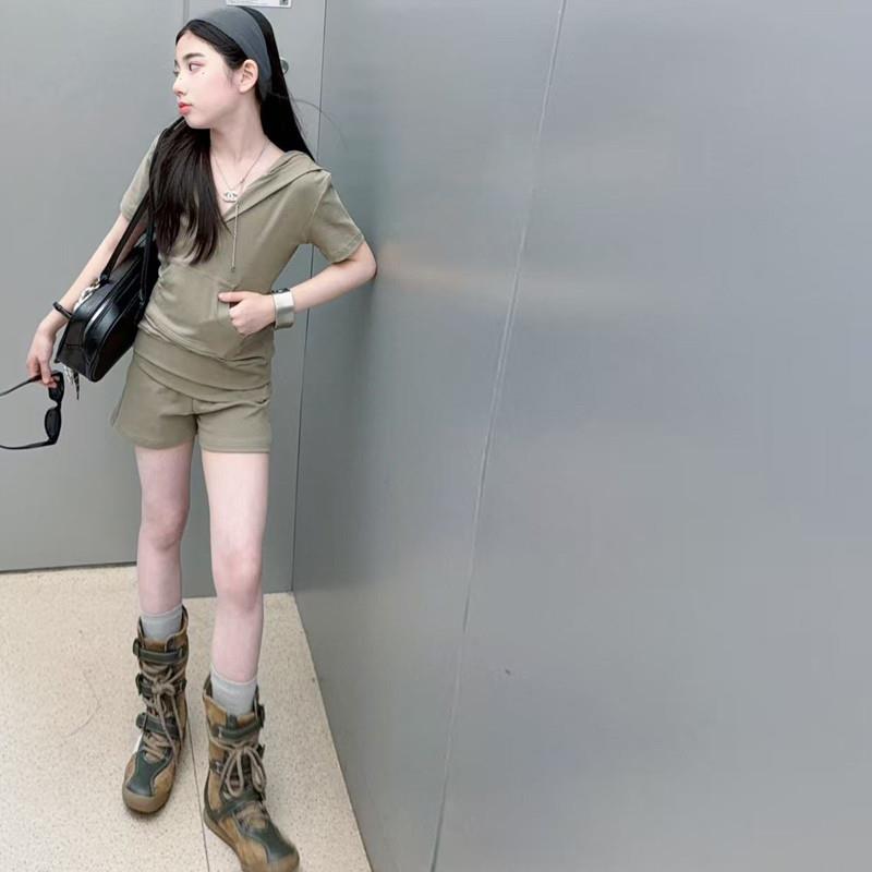 女童2026夏季连帽短袖短裤套装潮酷炸街女孩夏装休闲运动两件套装