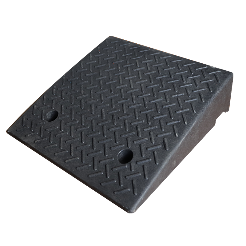 沿坡高车轮牙子门口垫摩托车斜坡上路塑料路上台阶垫板汽车垫