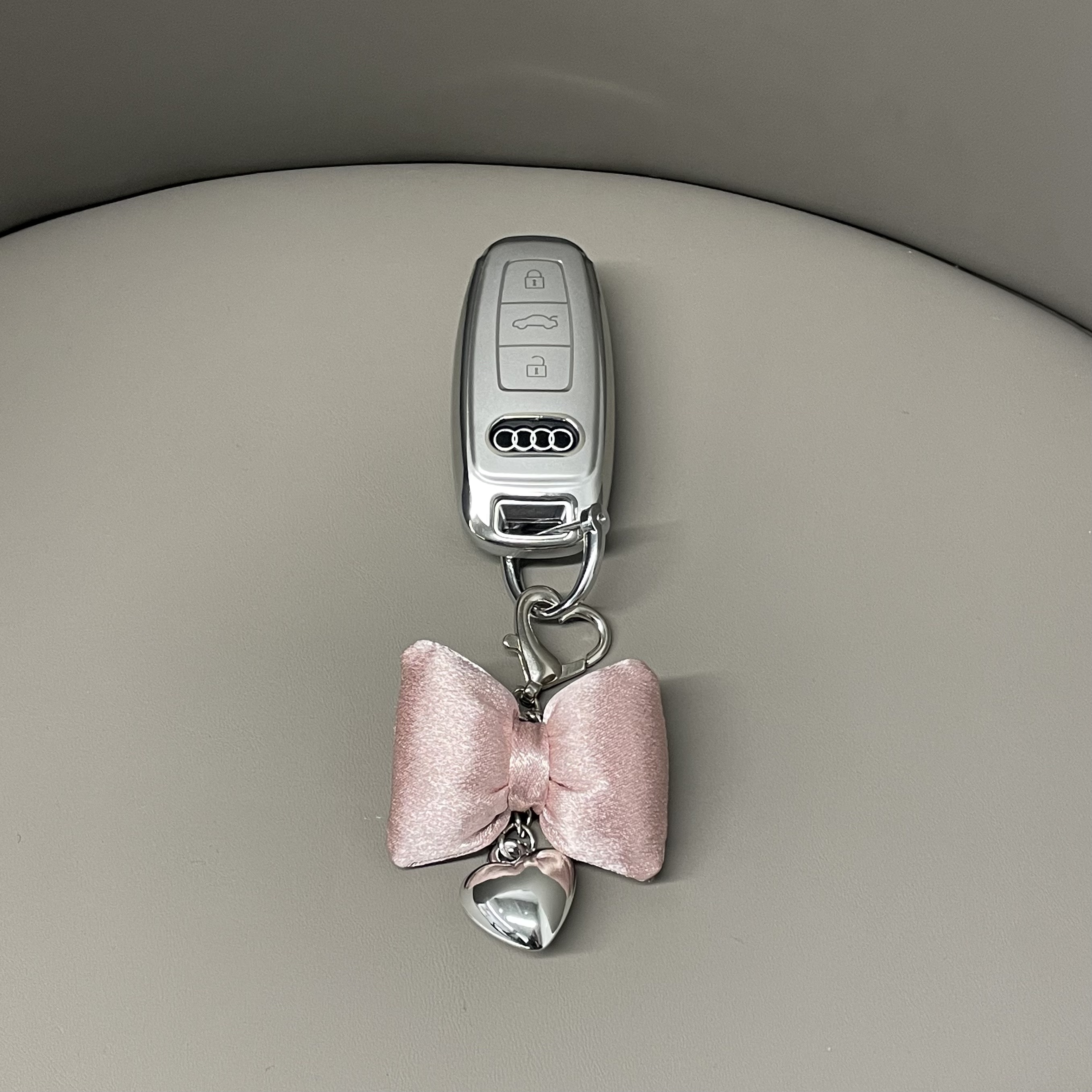 奥迪钥匙套女款2025新款