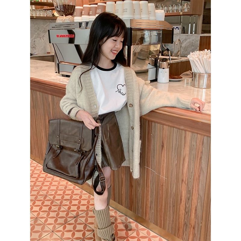 女童慵懒风V领毛衣外套20