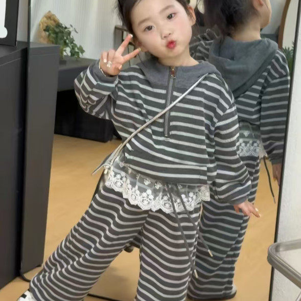 韩版条纹卫衣两件套女童