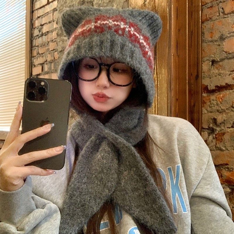费尔岛风提花羊毛混纺小熊帽子女秋冬脸小保暖护耳围巾一体毛线帽