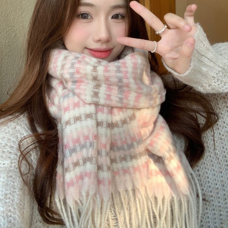 2025年新款围巾女秋冬季仿羊绒彩虹格子韩版保暖流苏学生软糯围脖