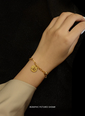 小众欧美风圆牌钛钢防过敏手链