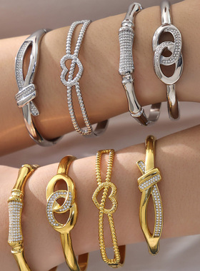 爱心不锈钢几何形镶锆石卡扣手镯