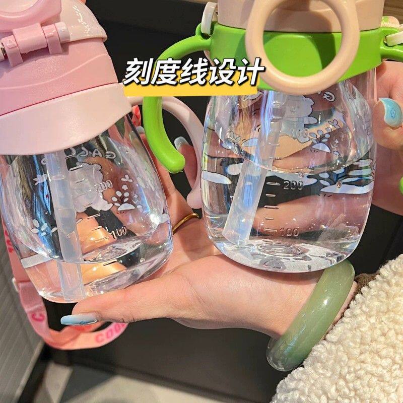儿童水杯3岁幼儿园宝宝吸管杯防摔防漏婴幼儿喝水杯子小巧带刻度