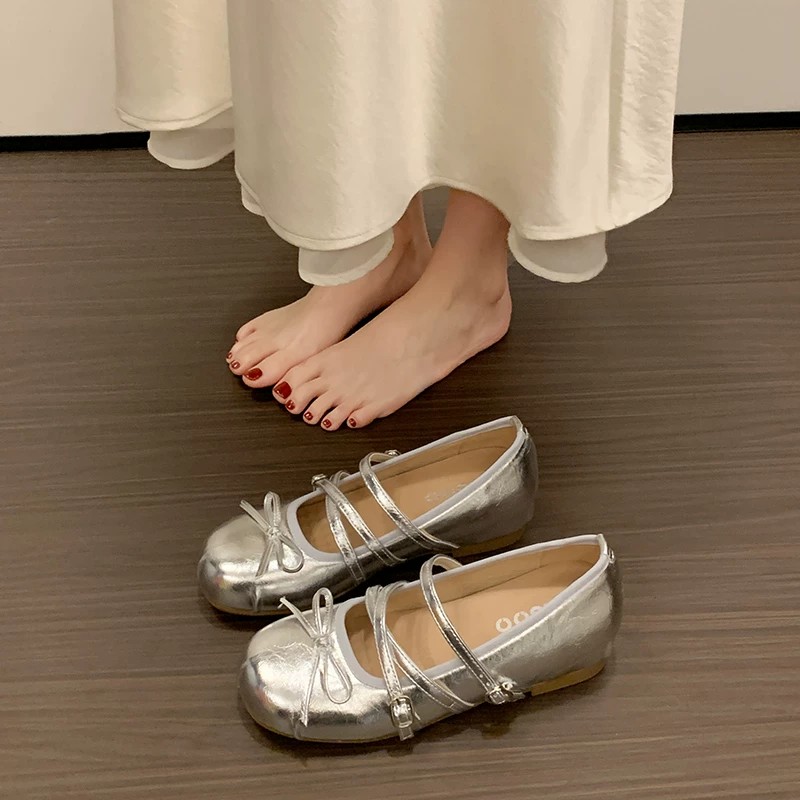 粗跟内增高银色高跟单鞋女2026新款春夏配裙子玛丽珍小皮鞋晚晚鞋