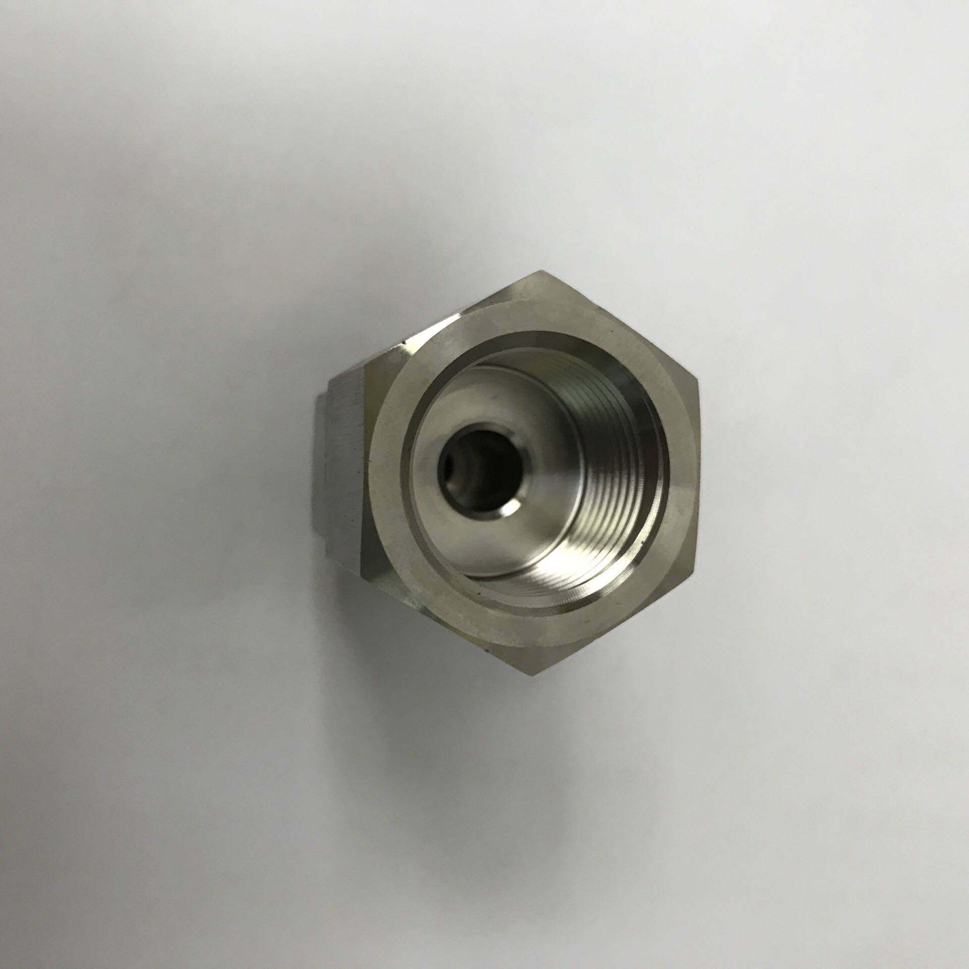 g5/8-npt1/4不锈钢内外丝转换接头 内螺纹五分 g5/8 外螺纹npt1/4