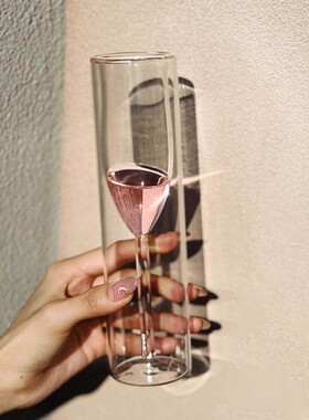 集饰透明双层香槟杯i