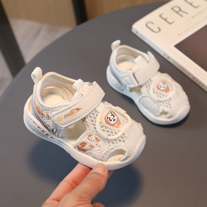 新款男宝宝女夏季凉鞋婴儿0-1一3岁半学步鞋男童儿童网面软底鞋子