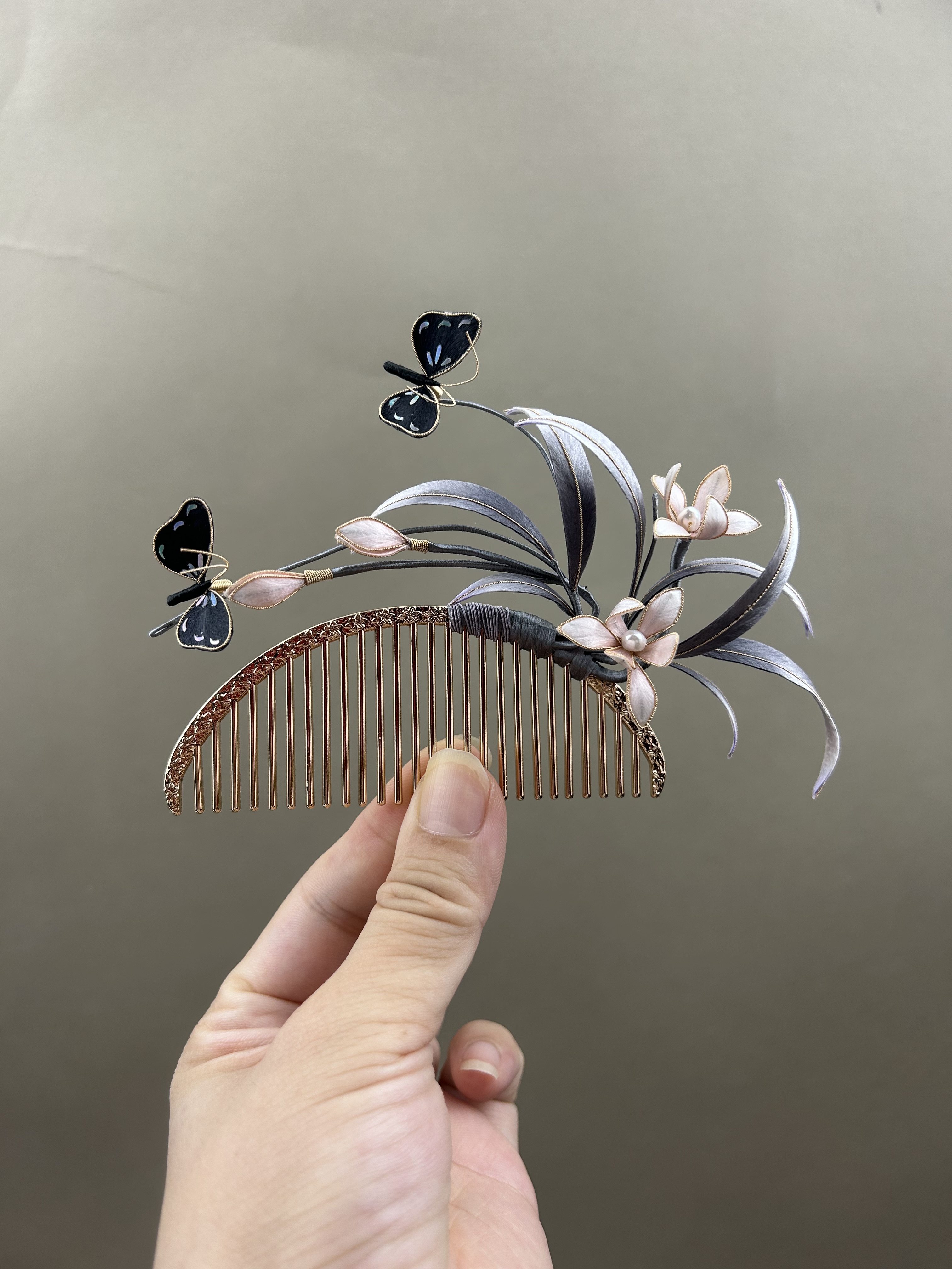 起居录原创设计手工非遗蚕丝掐丝绒花兰花发梳汉服旗袍配饰日常百