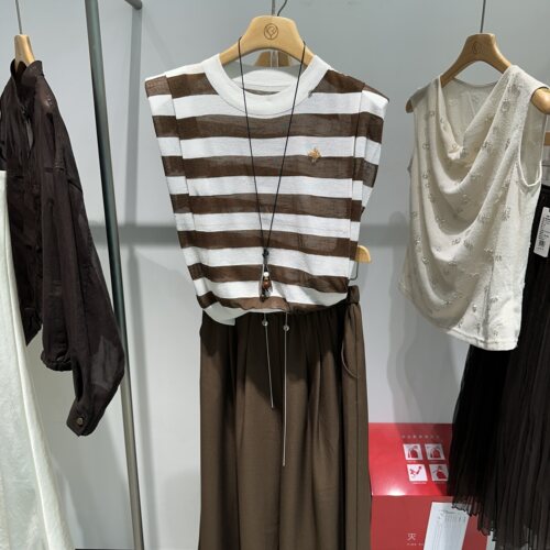 Rose Alyssa 若诗莉莎2026夏季新款条纹垫肩针织衫R6205-2404-499