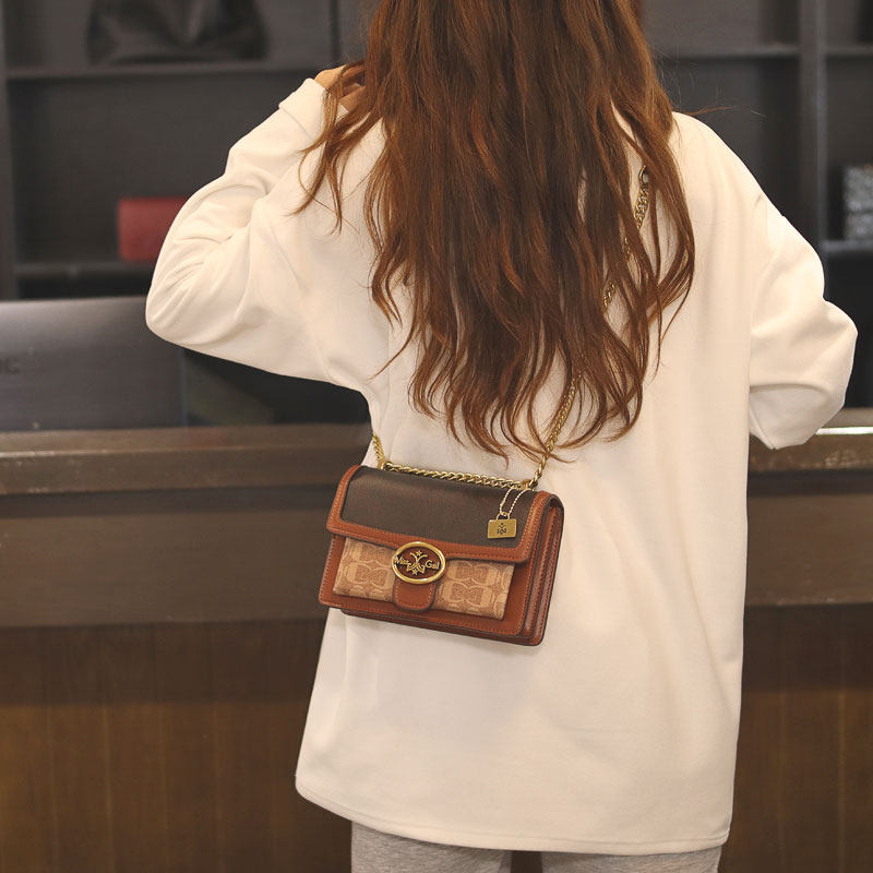 爆款包包女士2022新款潮ins今年流行小众设计网红轻奢高级感斜挎