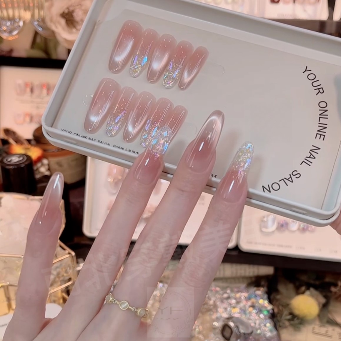 【焦糖奶霜】法式极光猫眼裸色渐变纯手工穿戴甲中长款显白美甲贴