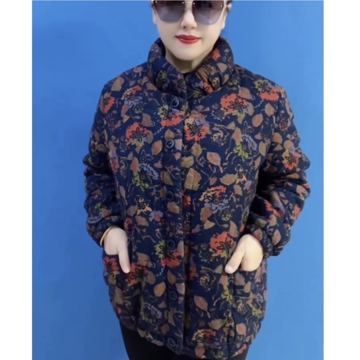 秋冬加棉女士花色外套妈妈装棉服
