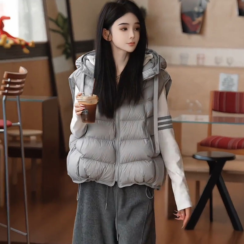 连帽排骨羽绒服马甲女白鸭绒