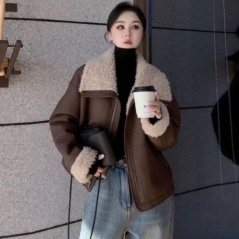 宽松韩版常规款皮毛一体皮衣