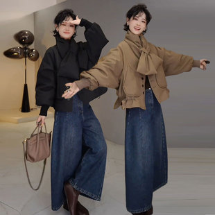 时尚设计款羽绒服套装女秋冬配围脖白鸭绒上衣+加绒牛仔九分裤潮