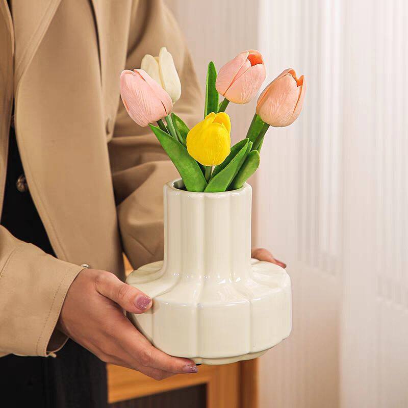 ins高档油画郁金香花瓶假