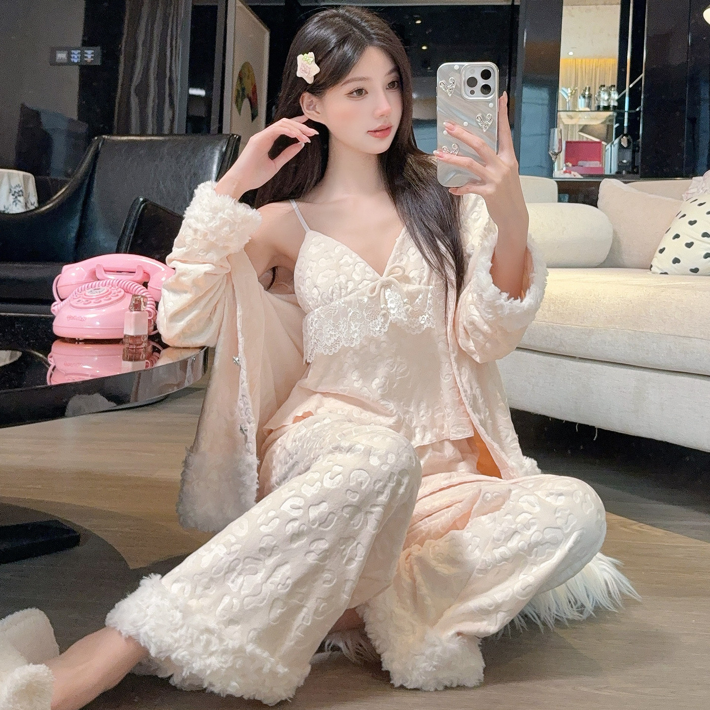 海岛绒女款吊带睡衣三件套带胸垫