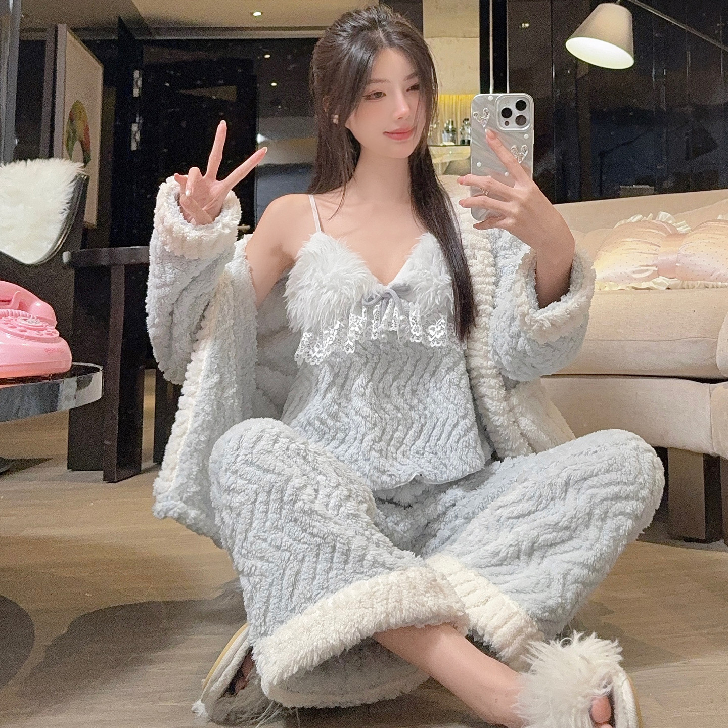 小香风法兰绒吊带睡衣三件套外穿