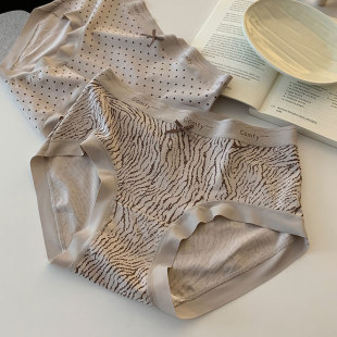 2026年春季 豹纹内裤 女无痕中腰舒适日系可爱包臀柔软纯棉裆三角裤