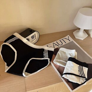 运动系中腰纯棉内裤 舒适 女透气抗菌裆全棉简约条纹包臀学生内裤