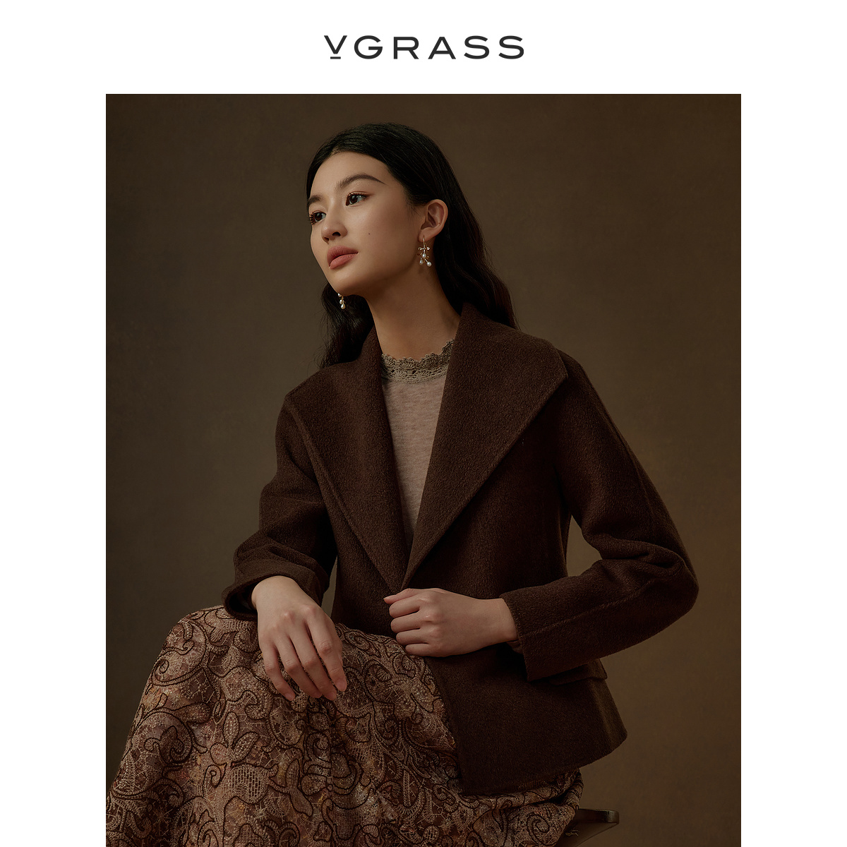 短款毛呢外套VGRASS时髦