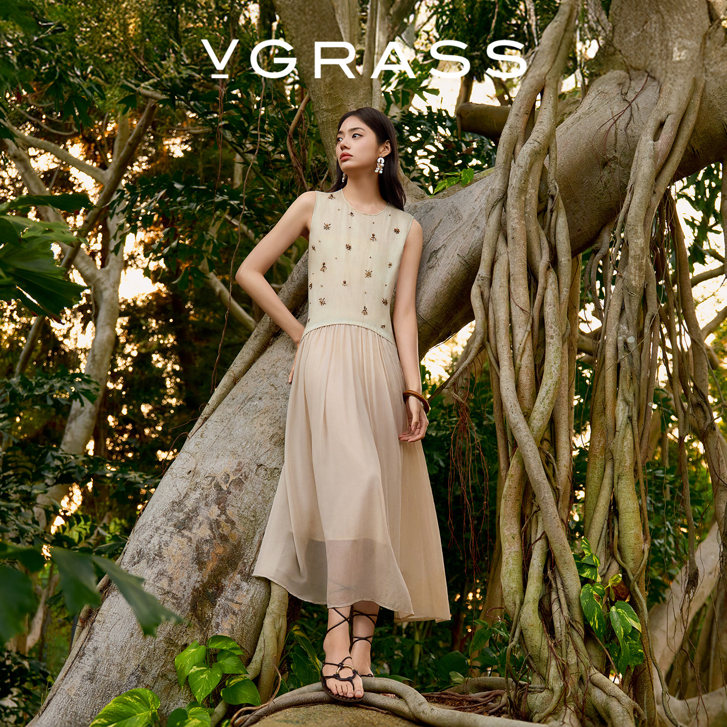 VGRASS维格娜丝26夏季新品时髦艺术钉珠层次拼接无袖背心连衣裙
