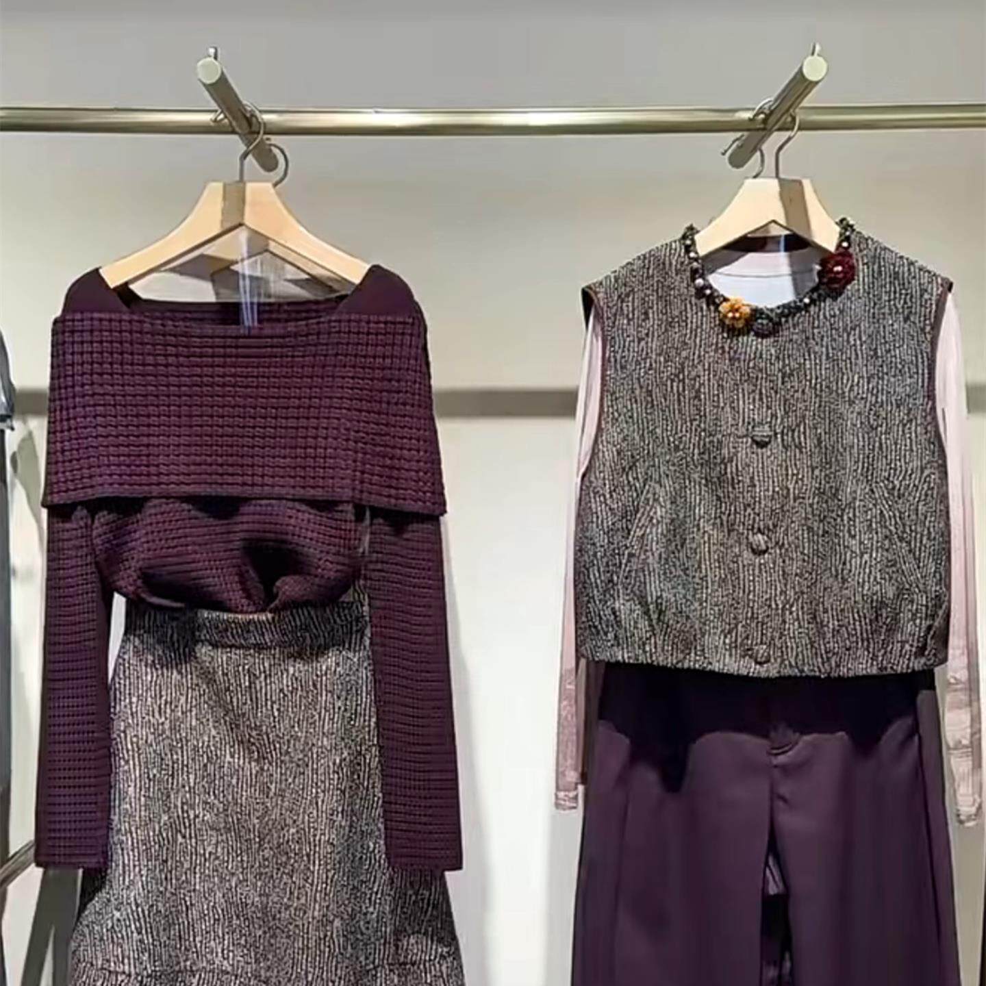 乌梅紫亮片一字肩长袖针织衫女2026春新款修身打底毛衣气质上衣