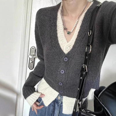 韩系灰色v领假两件针织开