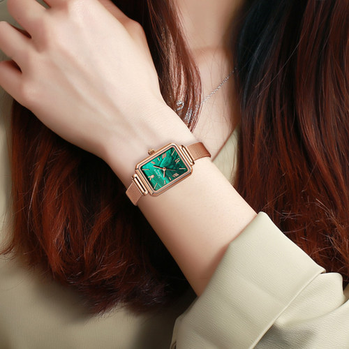 花花公子女士高颜值手表