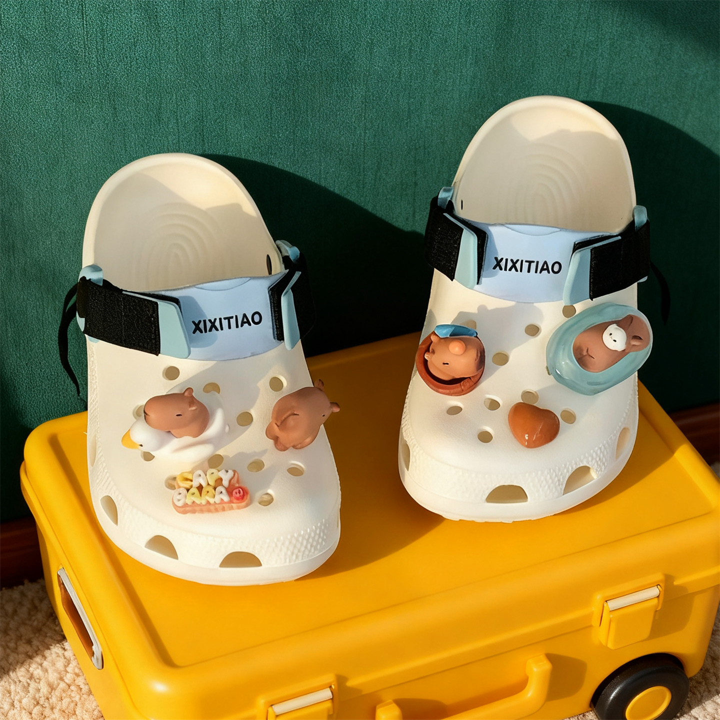 卡皮巴拉水豚亲子洞洞鞋足弓防滑