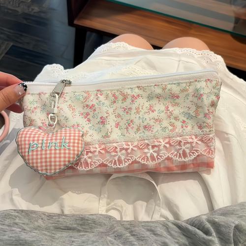 粉色蕾丝碎花笔袋铅笔盒高颜值ins风小众文具收纳袋可爱女小学生