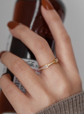 饰品女高级感戒指韩国轻奢小众设计时尚个性素圈百搭指环食指日系