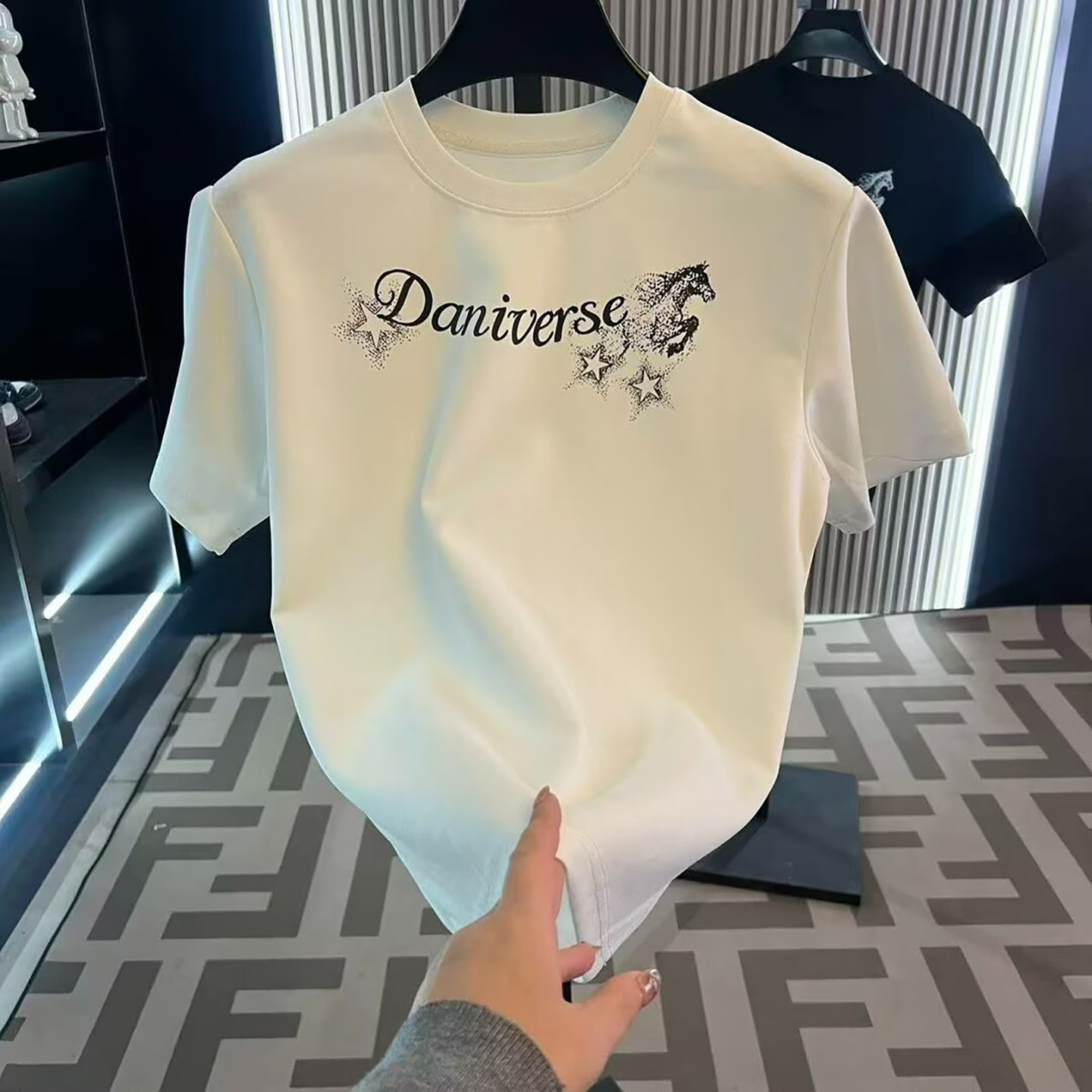 点击率甄选男装轻奢流光飞马短袖T恤夏季男士纯棉休闲圆领体恤衫