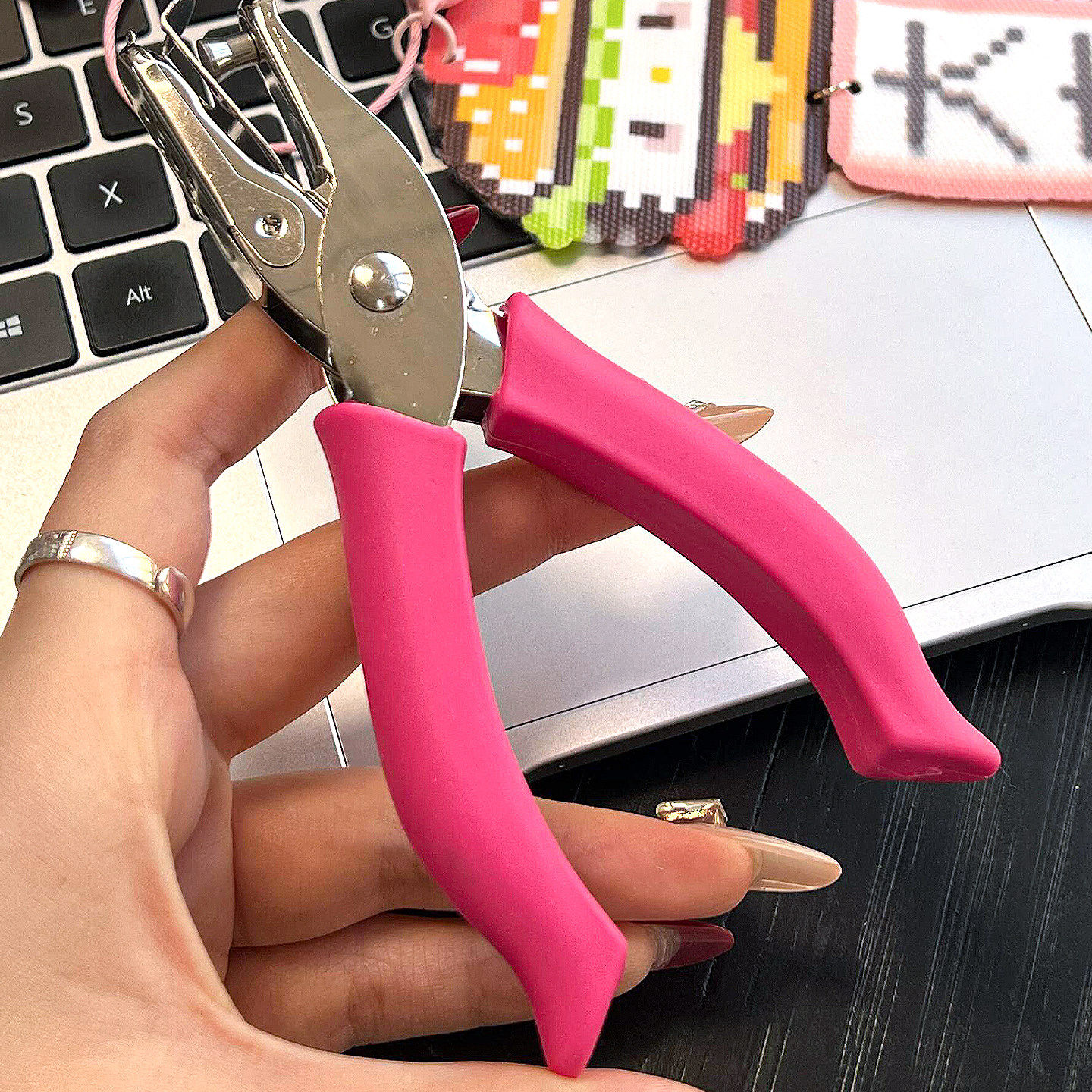 拼豆打孔器钥匙扣专用配件小孔1mm2mm金属钳子钥匙炼手工diy工具