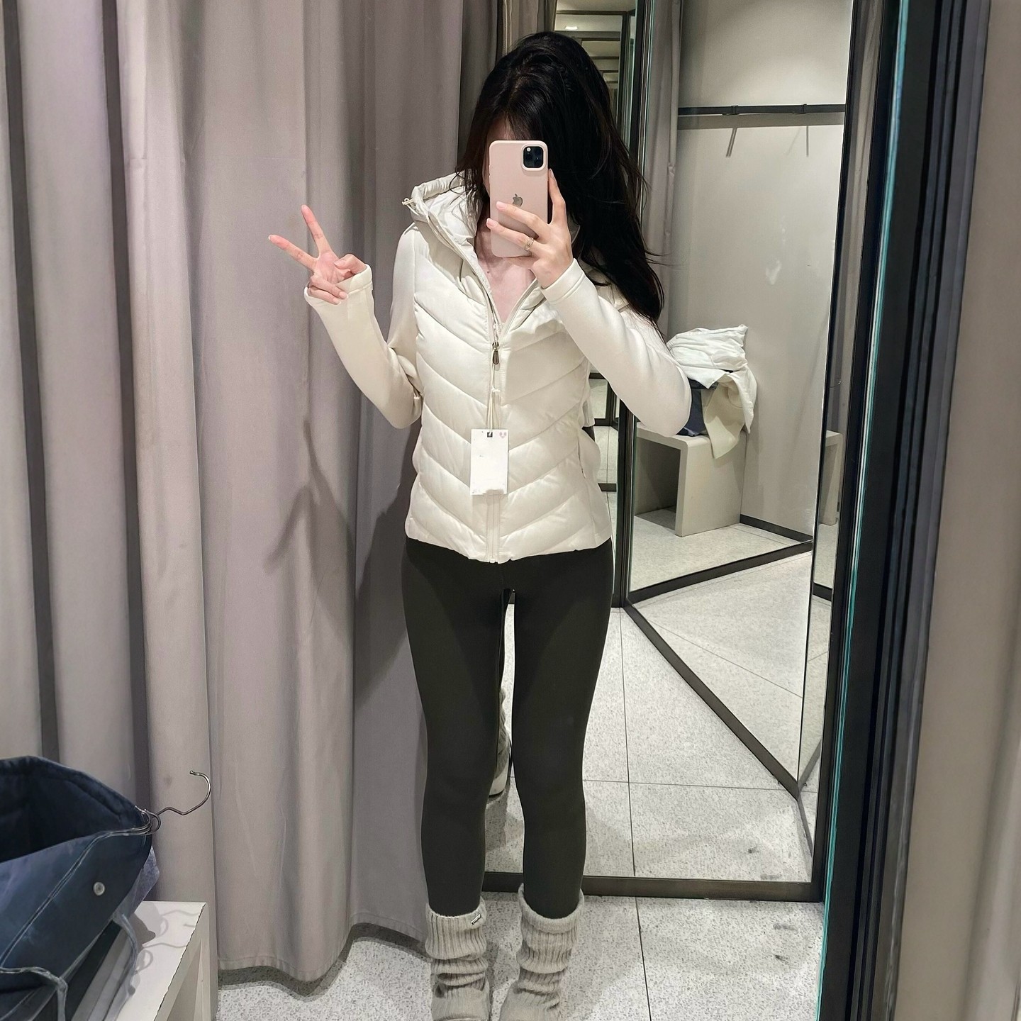 伊利亚 秋冬女装白色连帽修身拼接收腰短款棉衣棉服外套8073331
