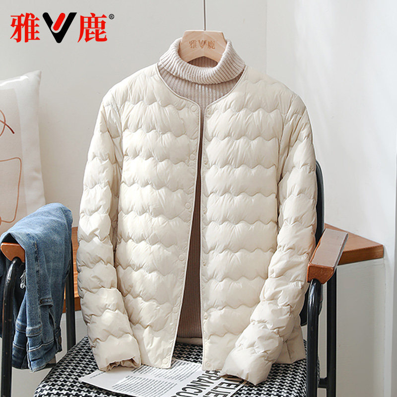 雅鹿短款无领轻薄羽绒服