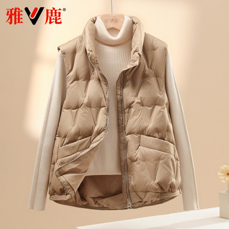雅鹿短款冬季羽绒服女保暖