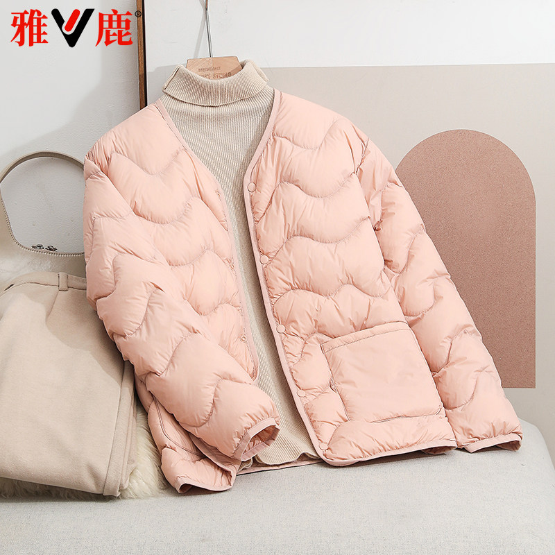 雅鹿轻薄短款女款羽绒服