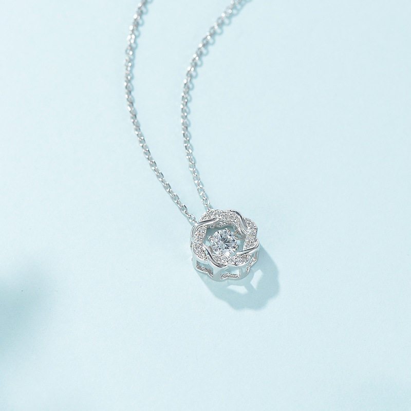 宝艺龙新款S925纯银镶钻灵动之心项链简约时尚吊坠锁骨链七夕礼物