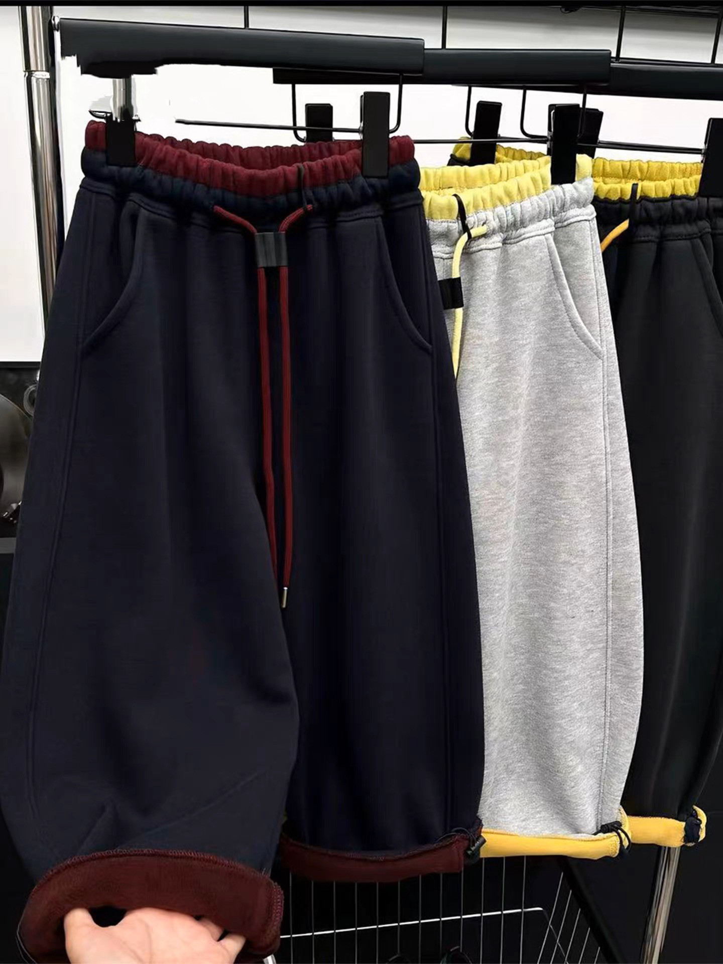 男童加绒裤子秋冬一体绒运动裤2025新款拼色弯刀裤儿童加厚休闲裤