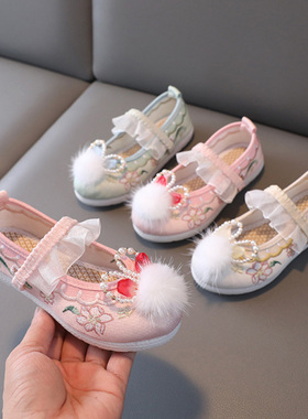 儿童兔子绣花鞋春夏布鞋老北京布鞋宝宝古装幼儿表演鞋女童汉服鞋