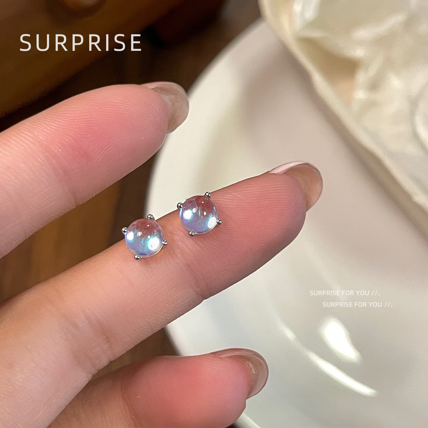 Surprise 999纯银月光石耳钉养耳洞睡觉免摘耳骨钉高级感独特耳饰