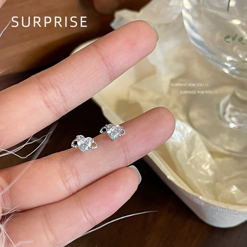 Surprise 999纯银爱心翅膀耳钉女小众设计养耳洞耳骨钉高级感耳饰