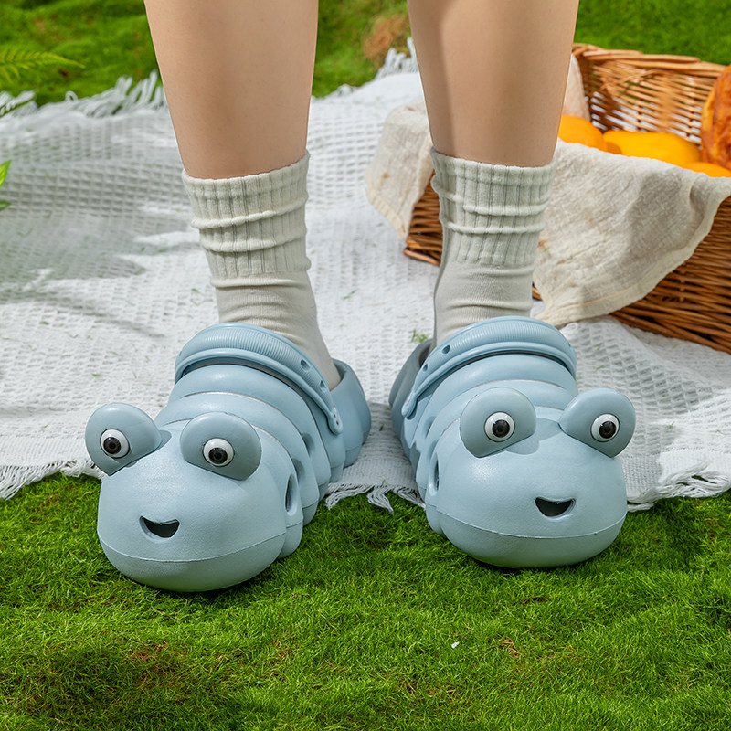 毛毛虫子儿童洞洞鞋可爱创意搞笑亲子宝宝学生轻便户外穿凉拖鞋女